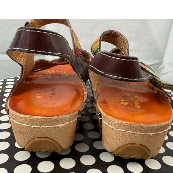 Spring Step Sandals Women 36 / 5.5-6 Red Brown Embossed Leather Union Wedge - Picture 5 of 7